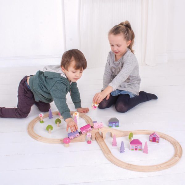 bambini con trenino